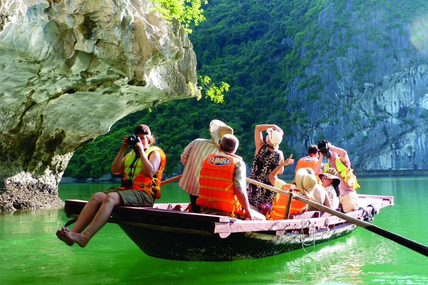 Tour Du Thuyền Hạ Long giá tốt (2015) khởi hành từ Hà Nội